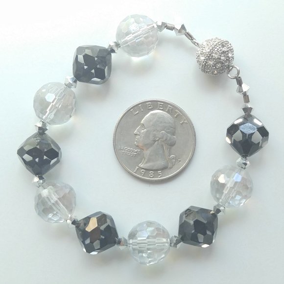 Handmade Swarovski Beaded Black/Crystal Bracelet - Picture 5 of 6